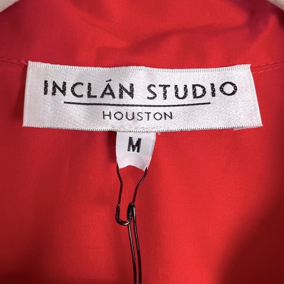 NEW INCLAN Studio Red Cotton Poplin Harden Back Cutout Minimalist Blouse Top M - Picture 8 of 9